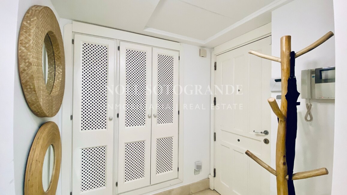 Erdgeschoss-Wohnung in der Marina von Sotogrande mit Garten und Pool