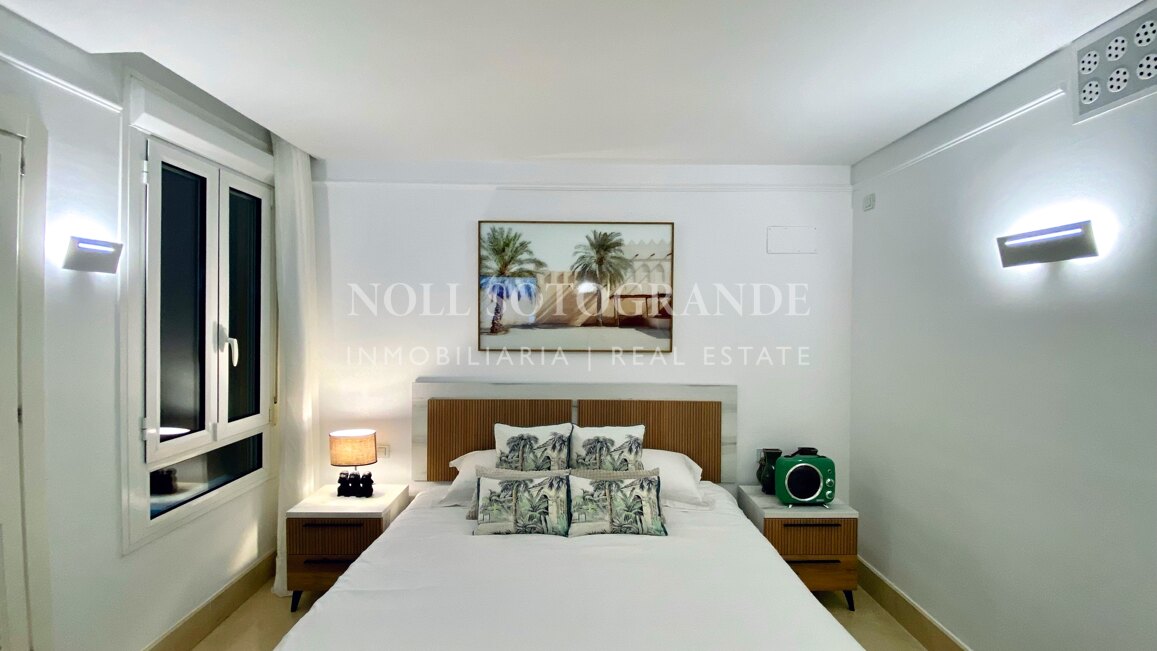 Erdgeschoss-Wohnung in der Marina von Sotogrande mit Garten und Pool