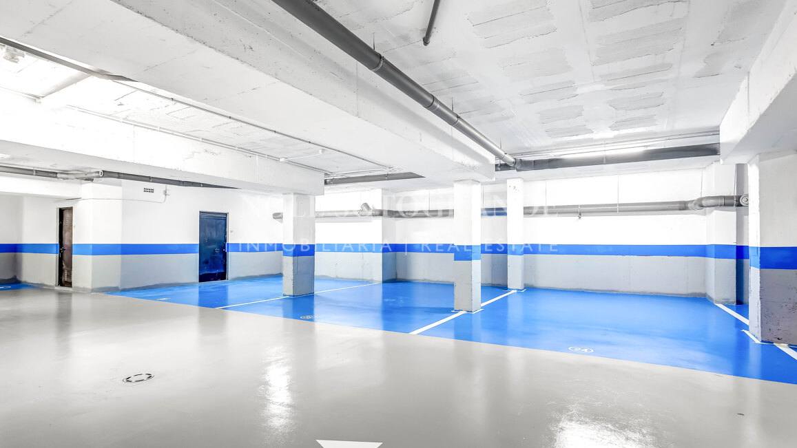 Erdgeschoss-Wohnung in der Marina von Sotogrande mit Garten und Pool