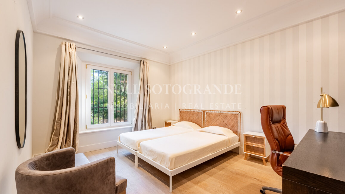 Vier-Zimmer-Wohnung im Erdgeschoss zum Verkauf in Valgrande, Sotogrande