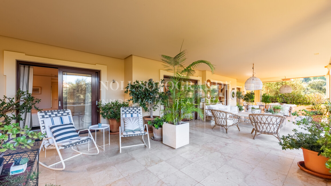 Vier-Zimmer-Wohnung im Erdgeschoss zum Verkauf in Valgrande, Sotogrande