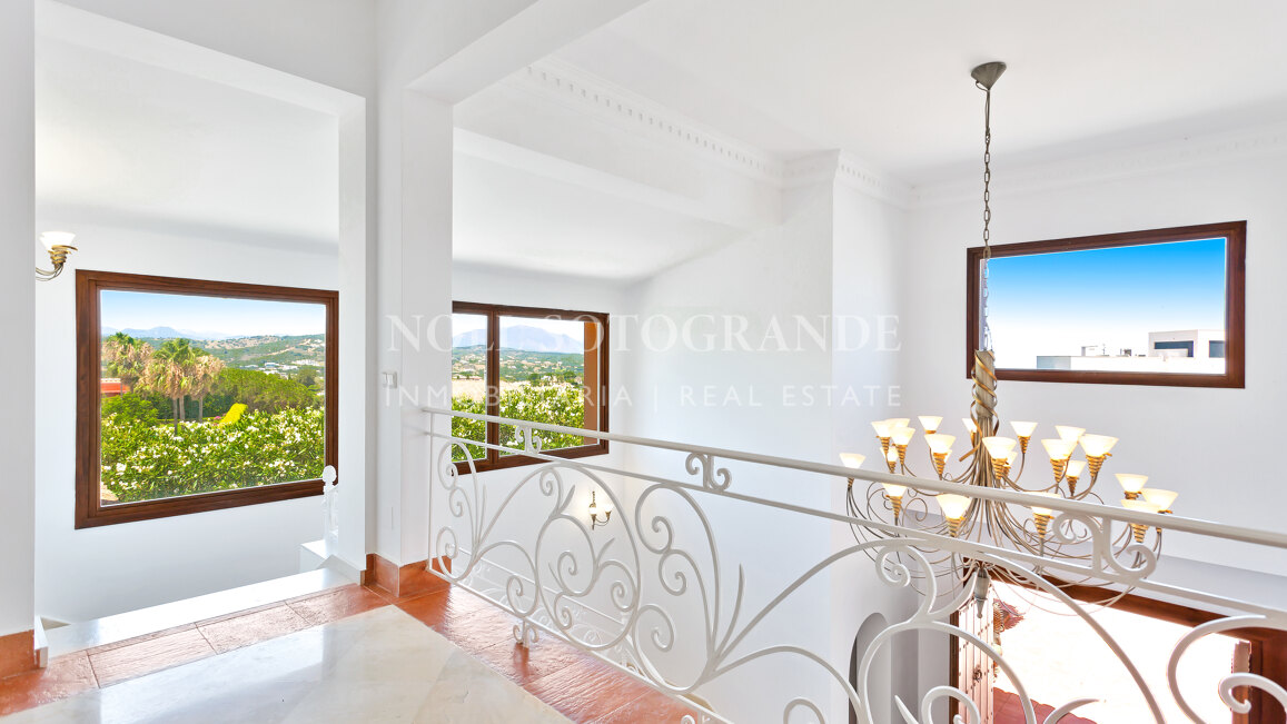 Villa in der Nähe der Internationalen Schule Sotogrande zu vermieten