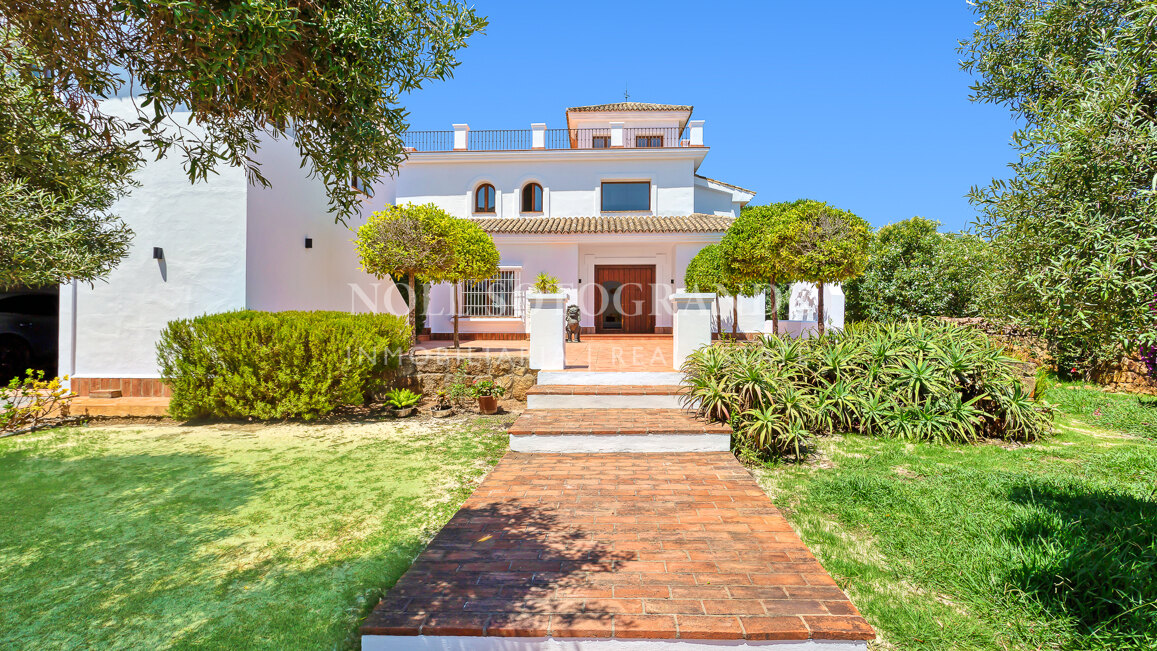 Villa in der Nähe der Internationalen Schule Sotogrande zu vermieten