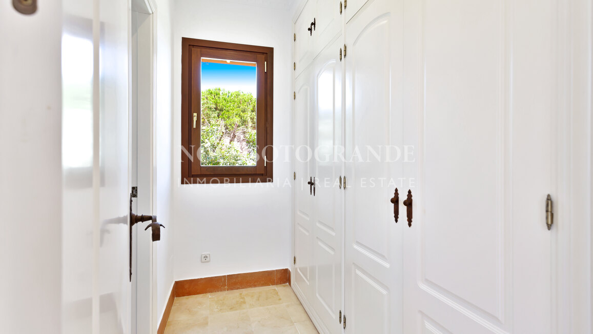 Villa in der Nähe der Internationalen Schule Sotogrande zu vermieten