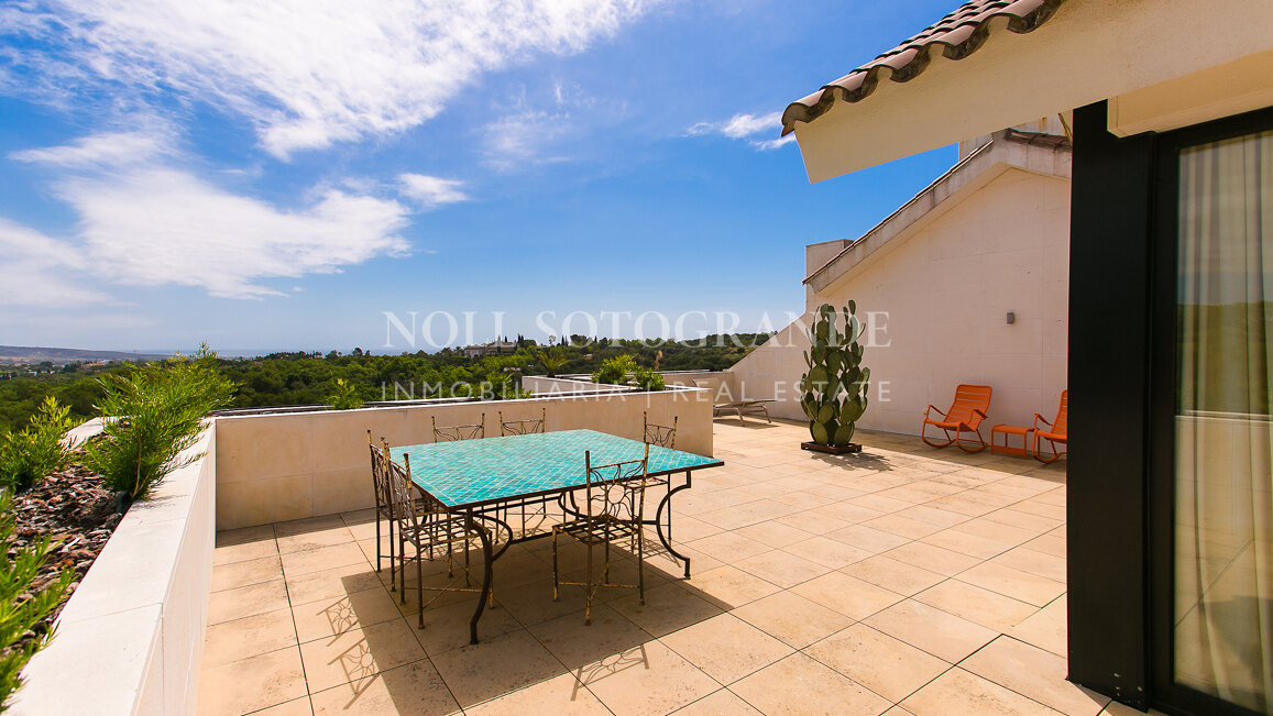 Maisonette-Wohnung zur Vermietung in Hacienda Valderrama, Sotogrande