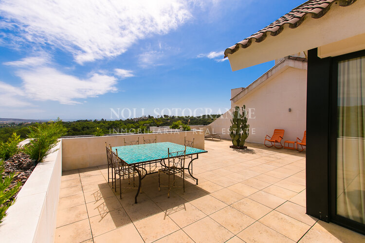 Maisonette-Wohnung zur Vermietung in Hacienda Valderrama, Sotogrande
