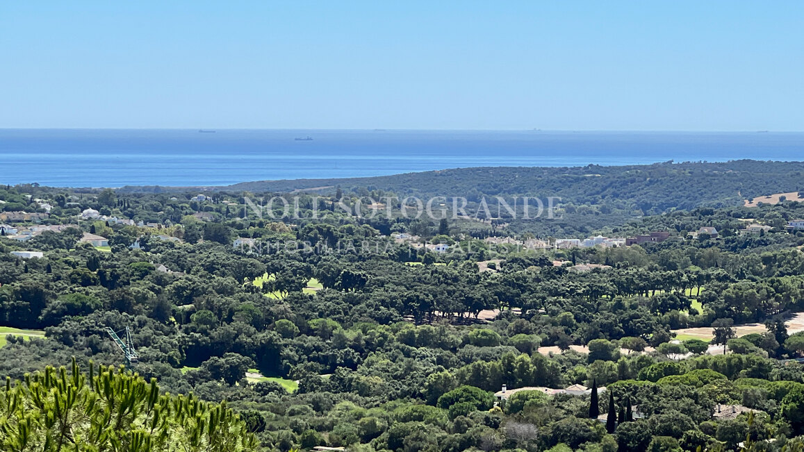 Vier zusammenhängende Grundstücke zum Verkauf in La Reserva, Sotogrande
