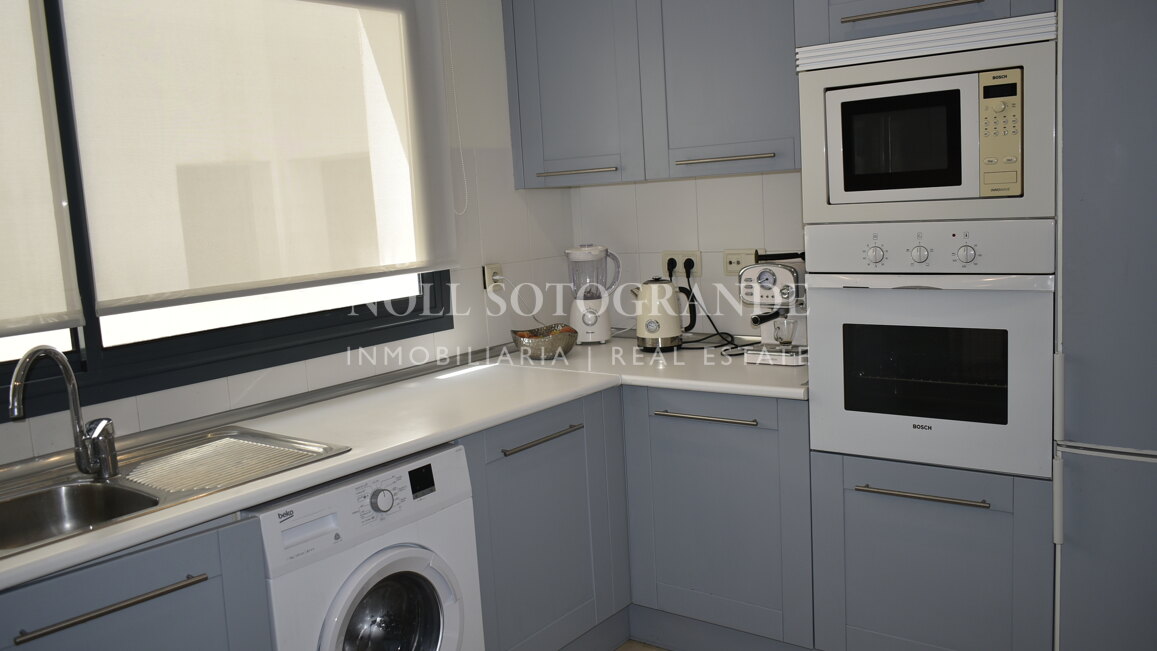 Penthaus mit privatem Pool in Ribera del Alboaire zur Ferienvermietung