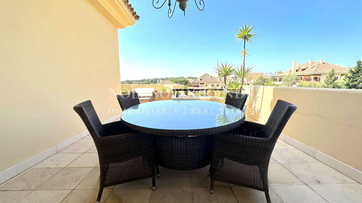 Luxuriöses Penthouse mit 4 Schlafzimmern zur Miete in Valgrande, Sotogrande