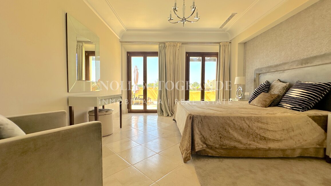 Luxuriöses Penthouse mit 4 Schlafzimmern zur Miete in Valgrande, Sotogrande