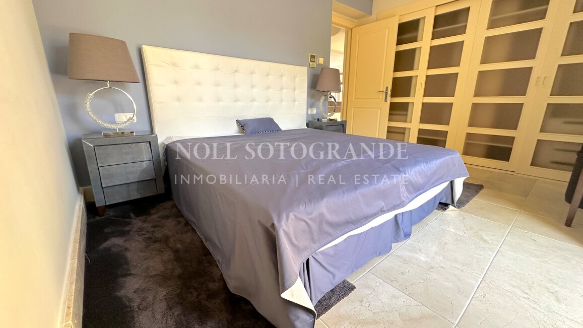 Luxuriöses Penthouse mit 4 Schlafzimmern zur Miete in Valgrande, Sotogrande