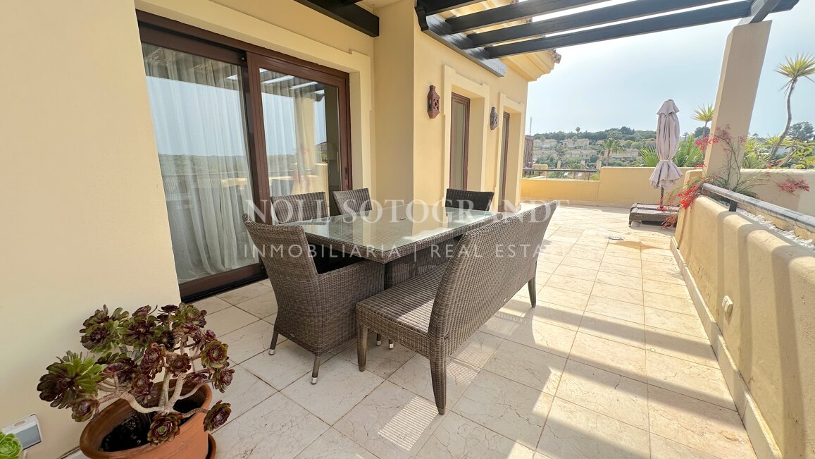Luxuriöses Penthouse mit 4 Schlafzimmern zur Miete in Valgrande, Sotogrande