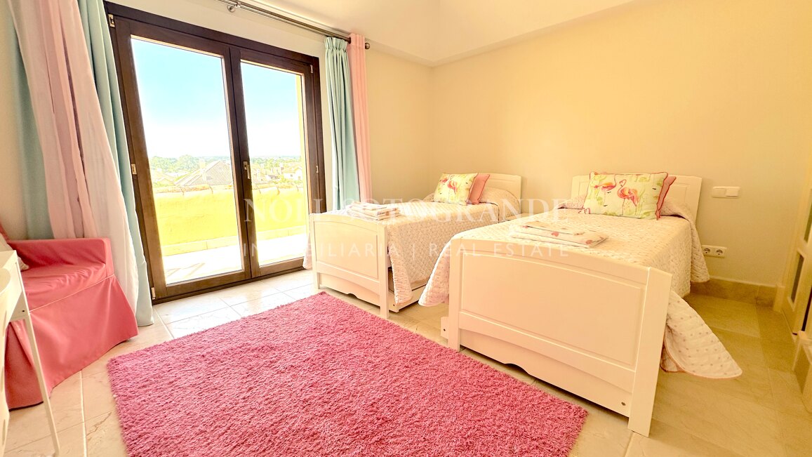 Luxuriöses Penthouse mit 4 Schlafzimmern zur Miete in Valgrande, Sotogrande