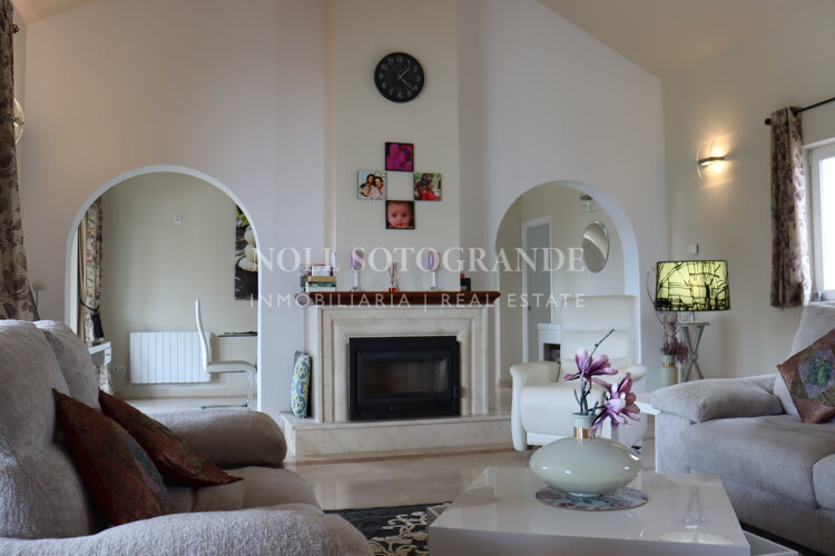 Cosy 4 bedroom villa in Sotogrande Costa for holiday rentals