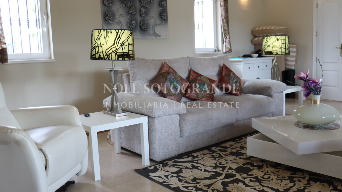 Charmante Villa mit 4 Schlafzimmern in Sotogrande Costa zur Ferienvermietung