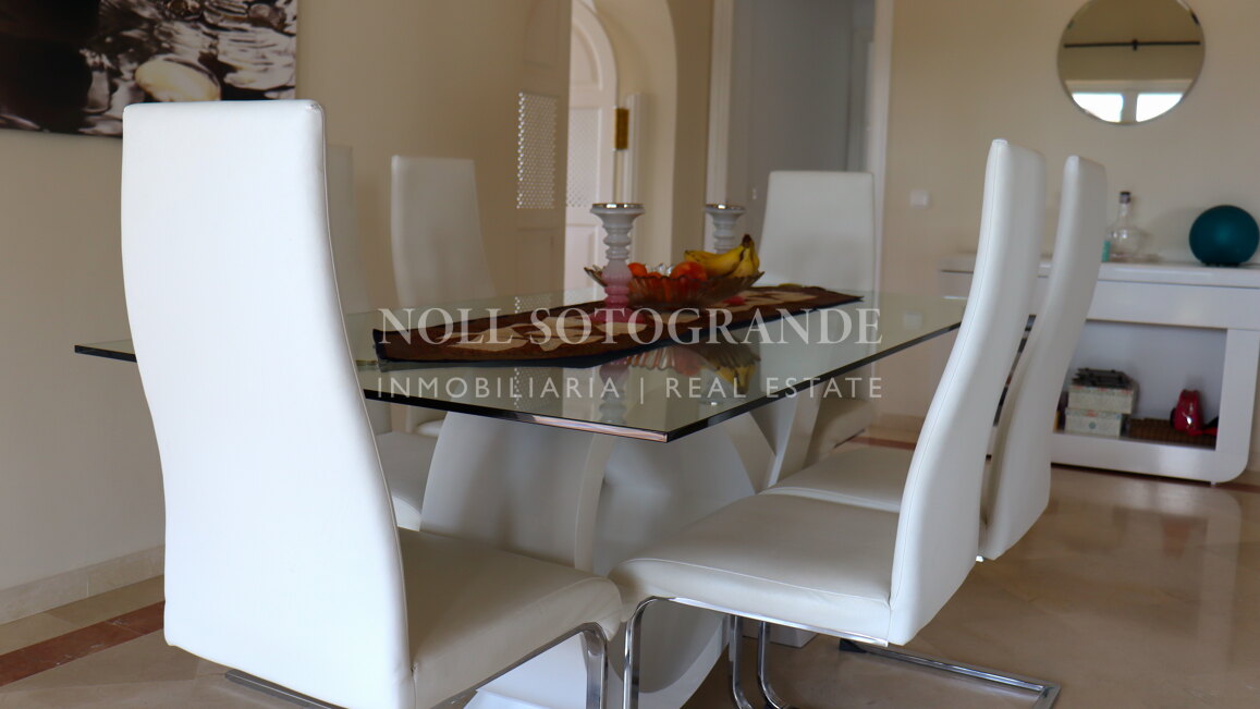 Charmante Villa mit 4 Schlafzimmern in Sotogrande Costa zur Ferienvermietung
