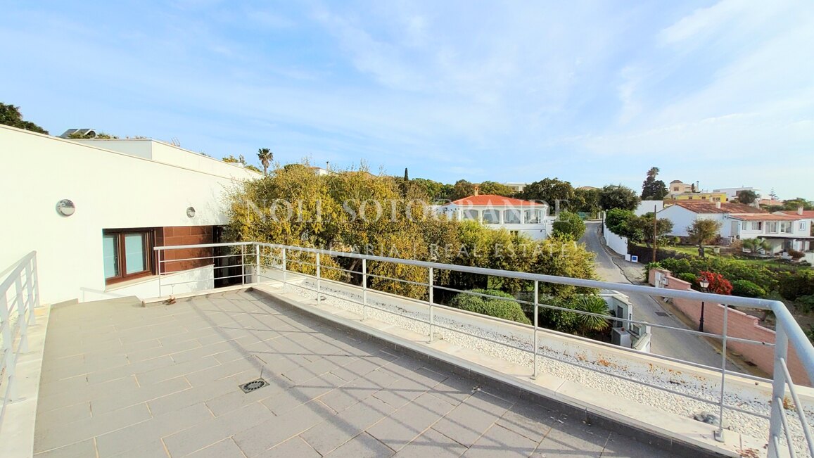Villa mit Panorama Meerblick Nähe Sotogrande Hafen