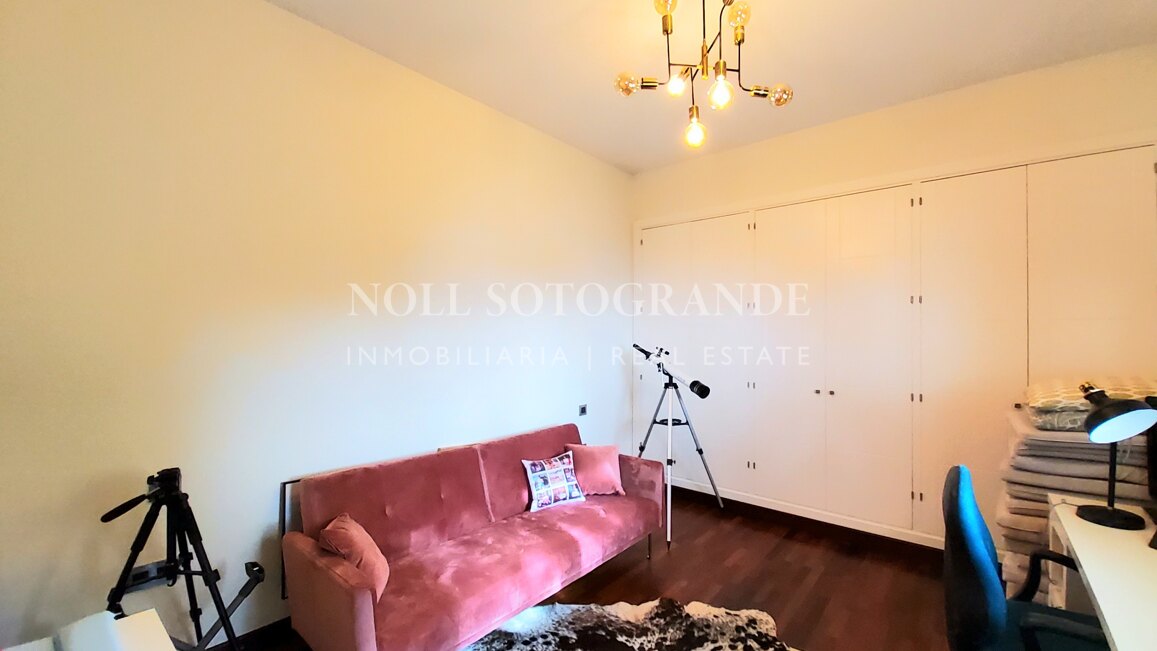 Villa mit Panorama Meerblick Nähe Sotogrande Hafen