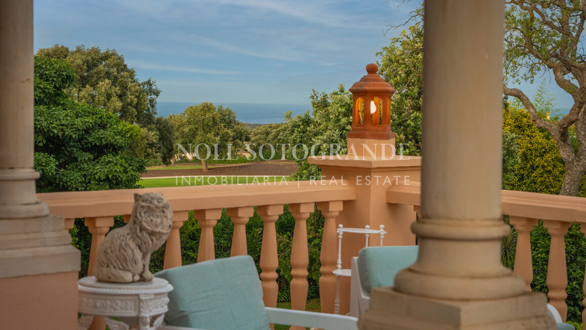 Zeitlos elegante Villa zum Verkauf erste Golflinie San Roque Club