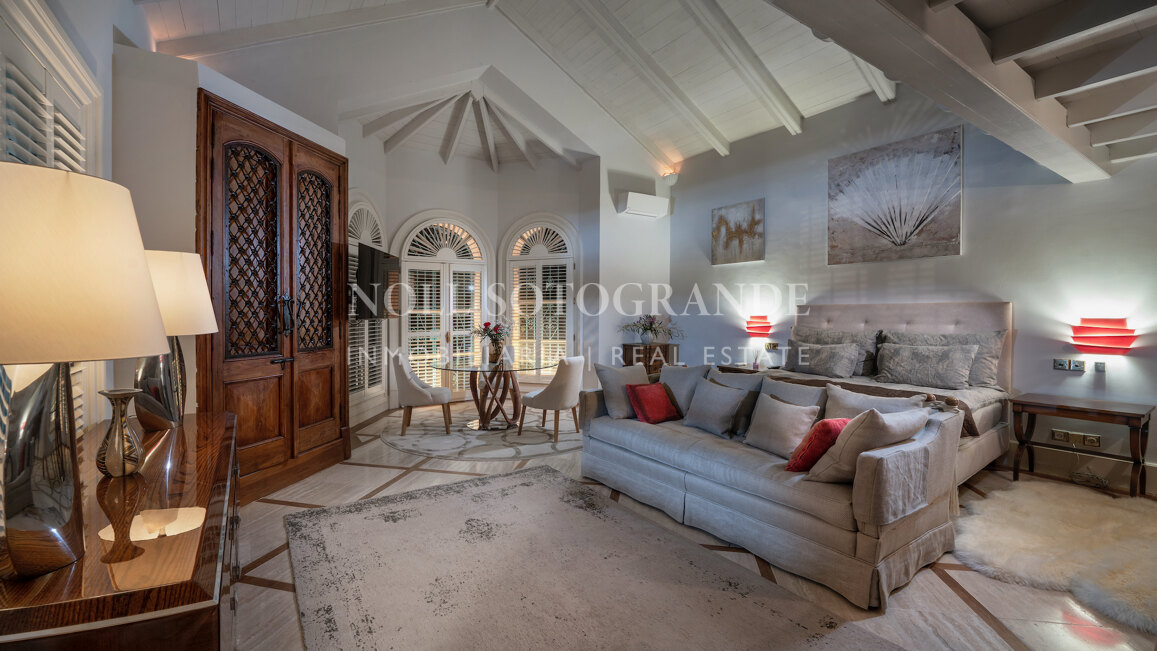 Zeitlos elegante Villa zum Verkauf erste Golflinie San Roque Club