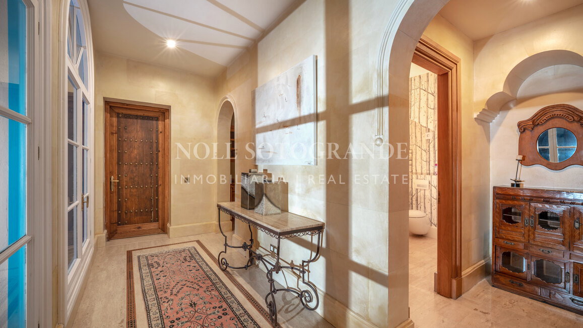 Zeitlos elegante Villa zum Verkauf erste Golflinie San Roque Club