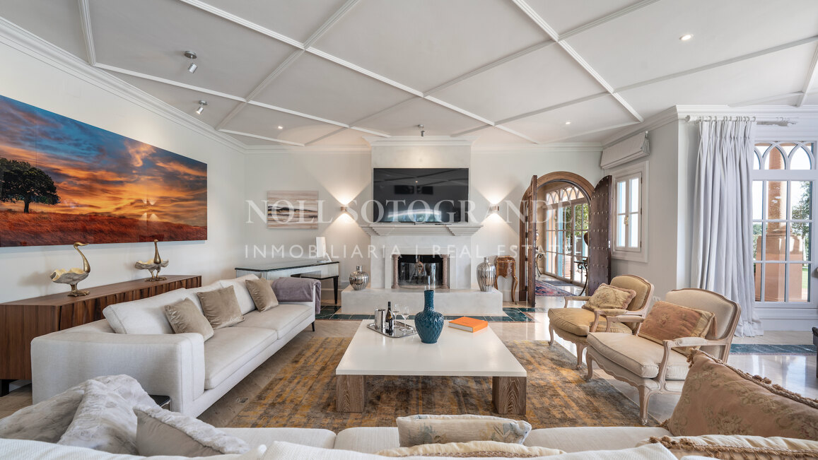 Zeitlos elegante Villa zum Verkauf erste Golflinie San Roque Club