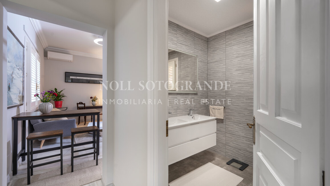 Zeitlos elegante Villa zum Verkauf erste Golflinie San Roque Club