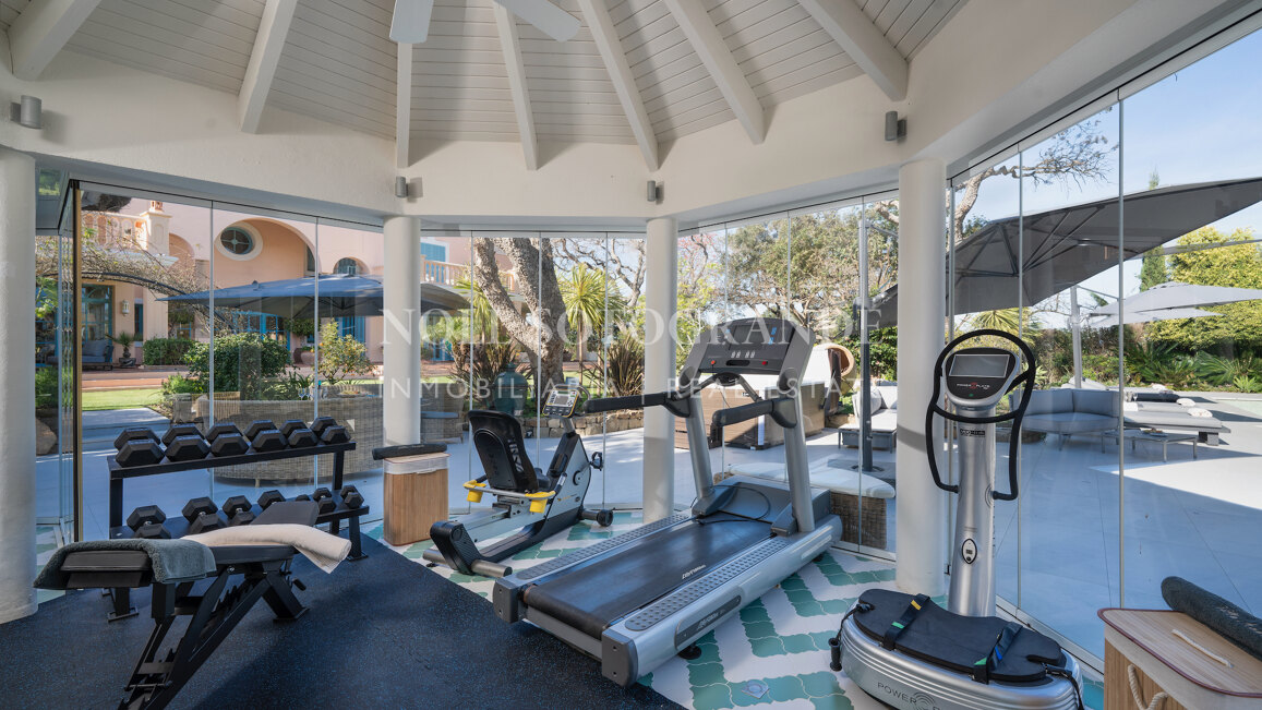 Zeitlos elegante Villa zum Verkauf erste Golflinie San Roque Club