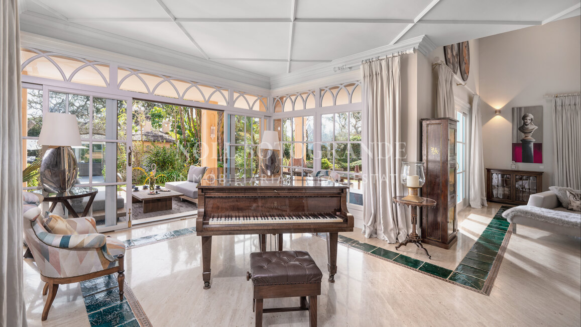 Zeitlos elegante Villa zum Verkauf erste Golflinie San Roque Club