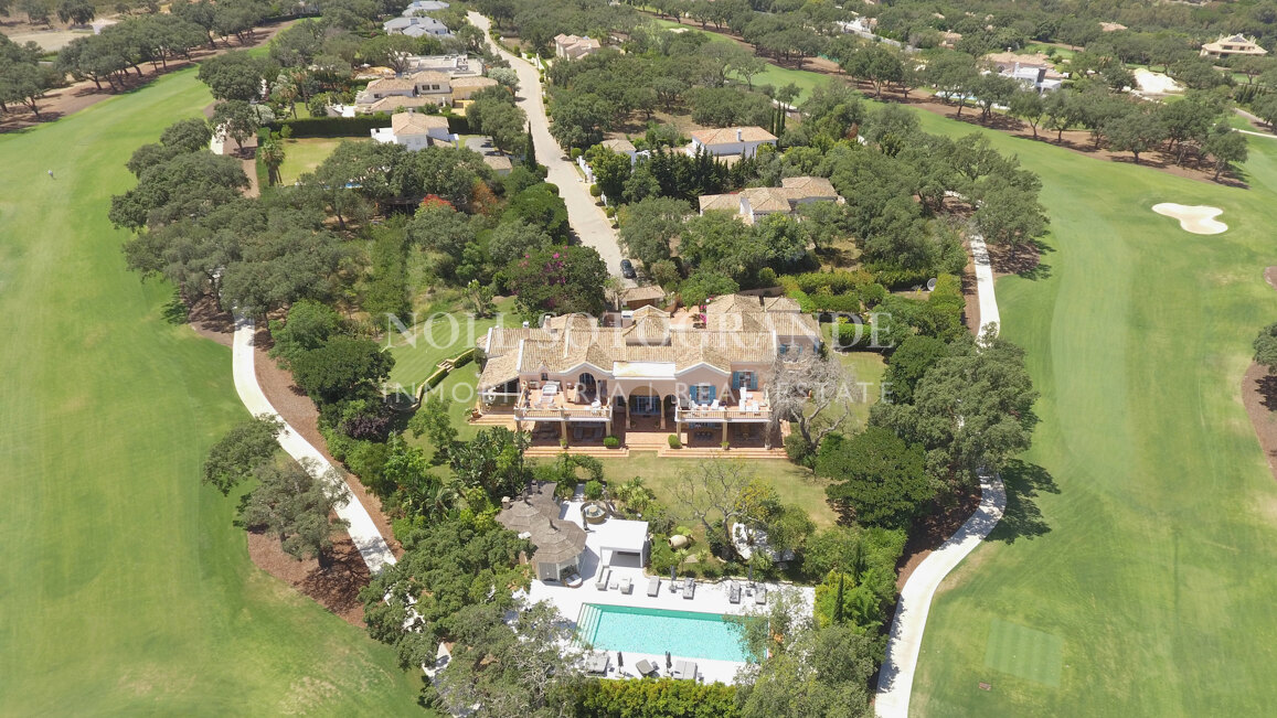 Zeitlos elegante Villa zum Verkauf erste Golflinie San Roque Club