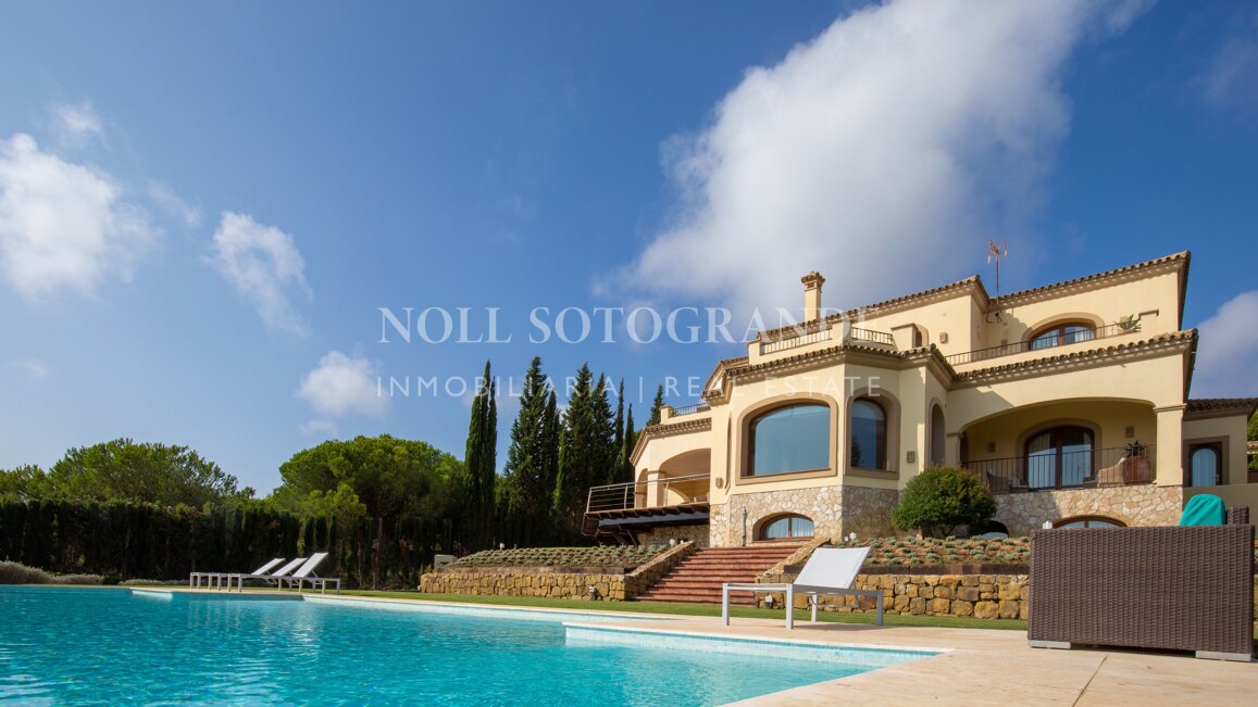 Luxuriöse Villa zu vermieten in Sotogrande Alto