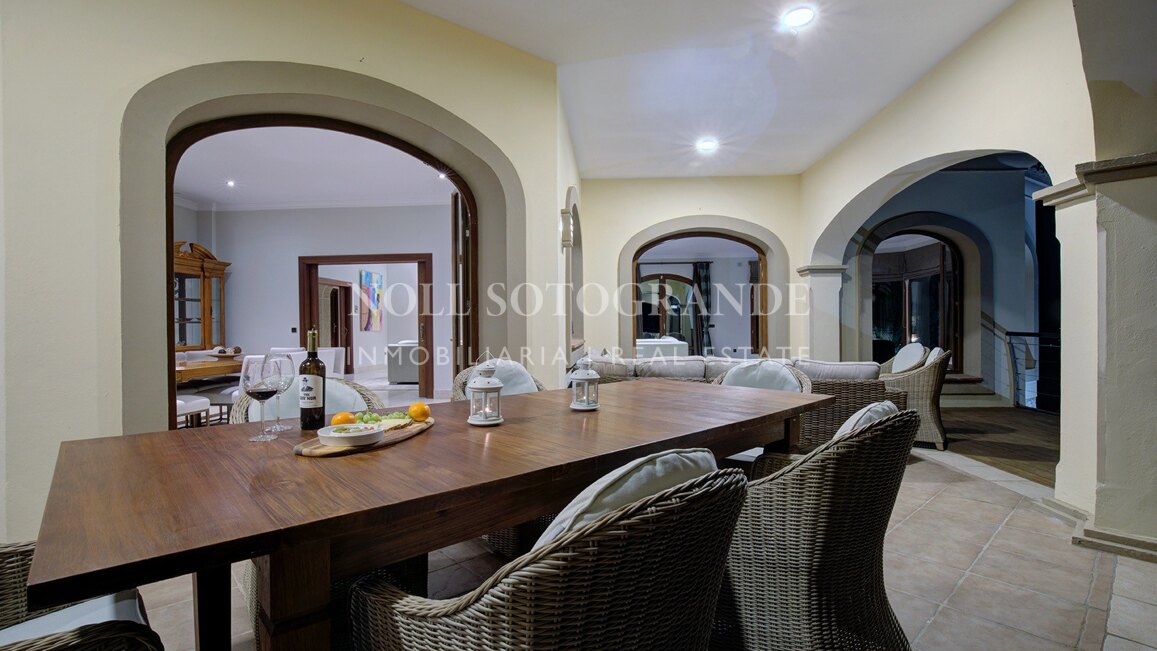 Luxuriöse Villa zu vermieten in Sotogrande Alto