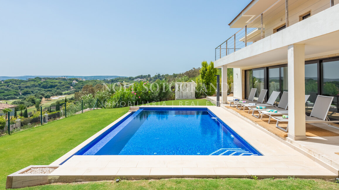 Villa Nandi verfügbar für Kurzzeitvermietungen in La Reserva