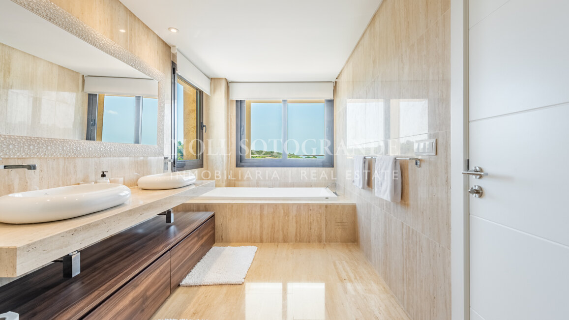 Villa Nandi verfügbar für Kurzzeitvermietungen in La Reserva