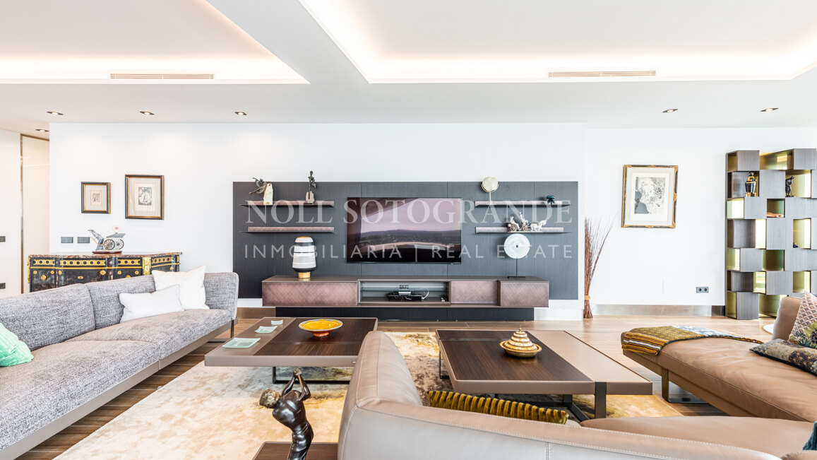 Neu gebaute moderne Villa zum Verkauf - La Reserva de Sotogrande