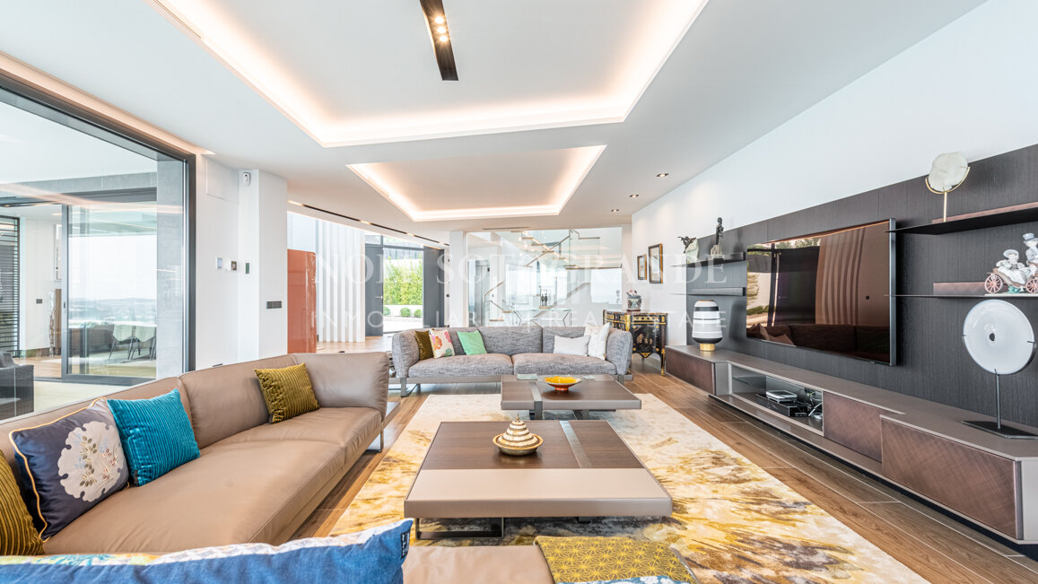 Neu gebaute moderne Villa zum Verkauf - La Reserva de Sotogrande