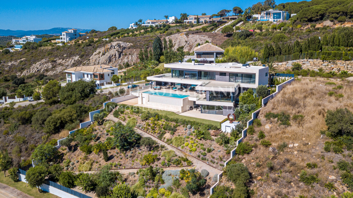 Neu gebaute moderne Villa zum Verkauf - La Reserva de Sotogrande