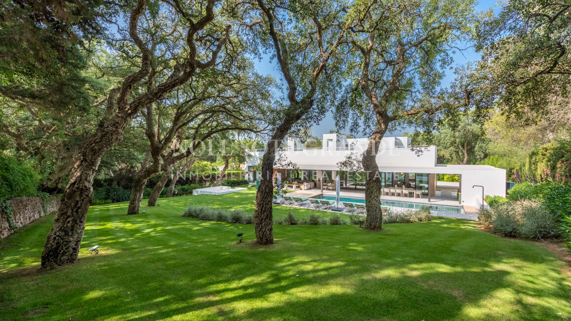 Luxury Golf Villa in Sotogrande Alto for sale