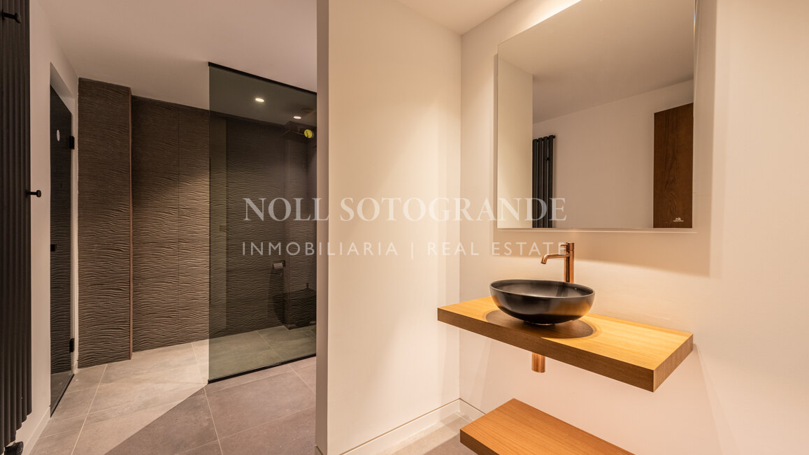 Luxury Golf Villa in Sotogrande Alto for sale