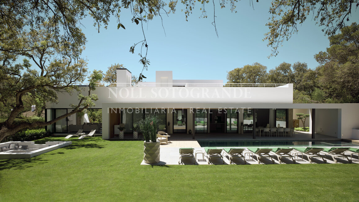 Luxury Golf Villa in Sotogrande Alto for sale