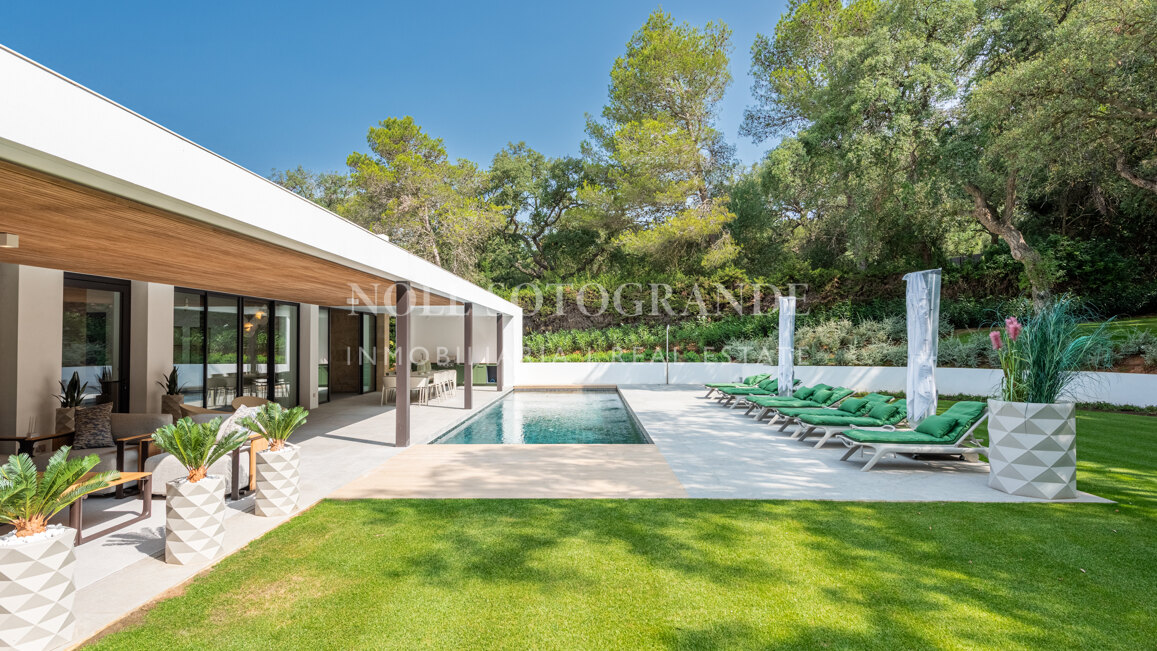 Luxury Golf Villa in Sotogrande Alto for sale