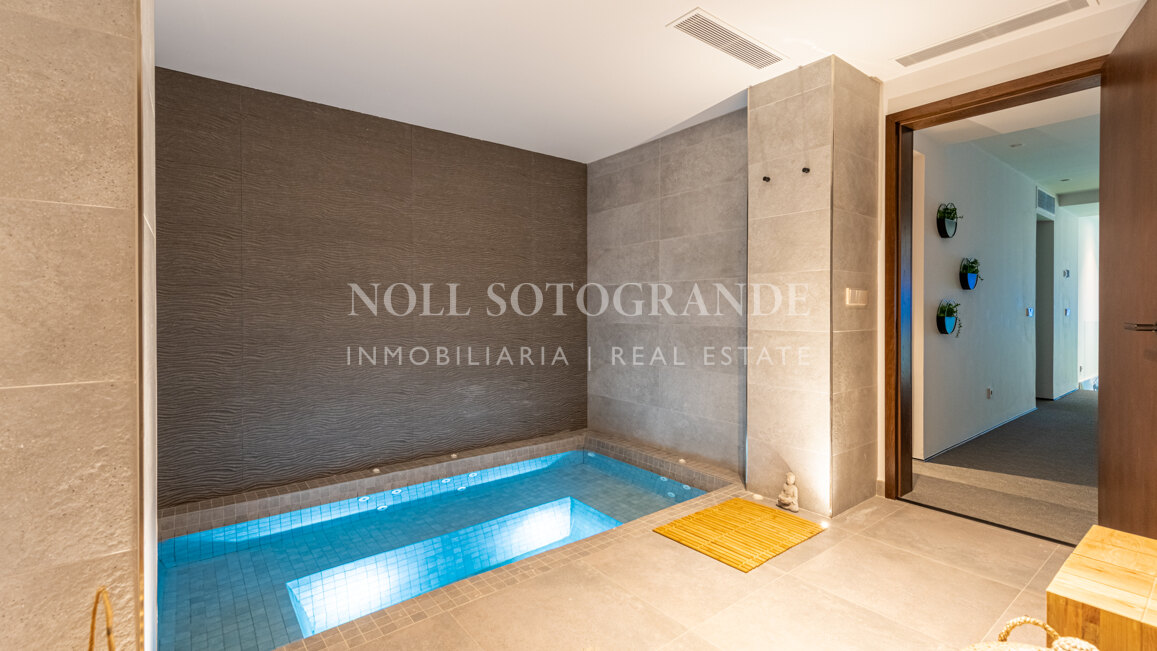 Luxury Golf Villa in Sotogrande Alto for sale