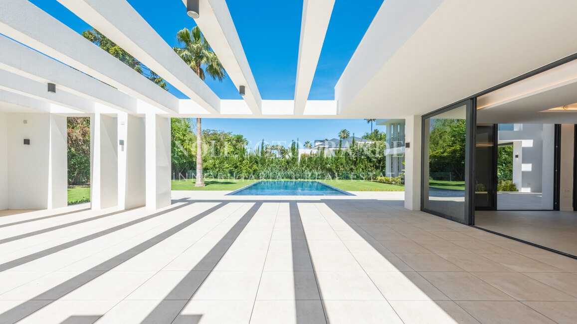 Villa Isabel - Luxuriöse zeitgenössische Villa in Kings & Queens, Sotogrande - 5 Schlafzimmer