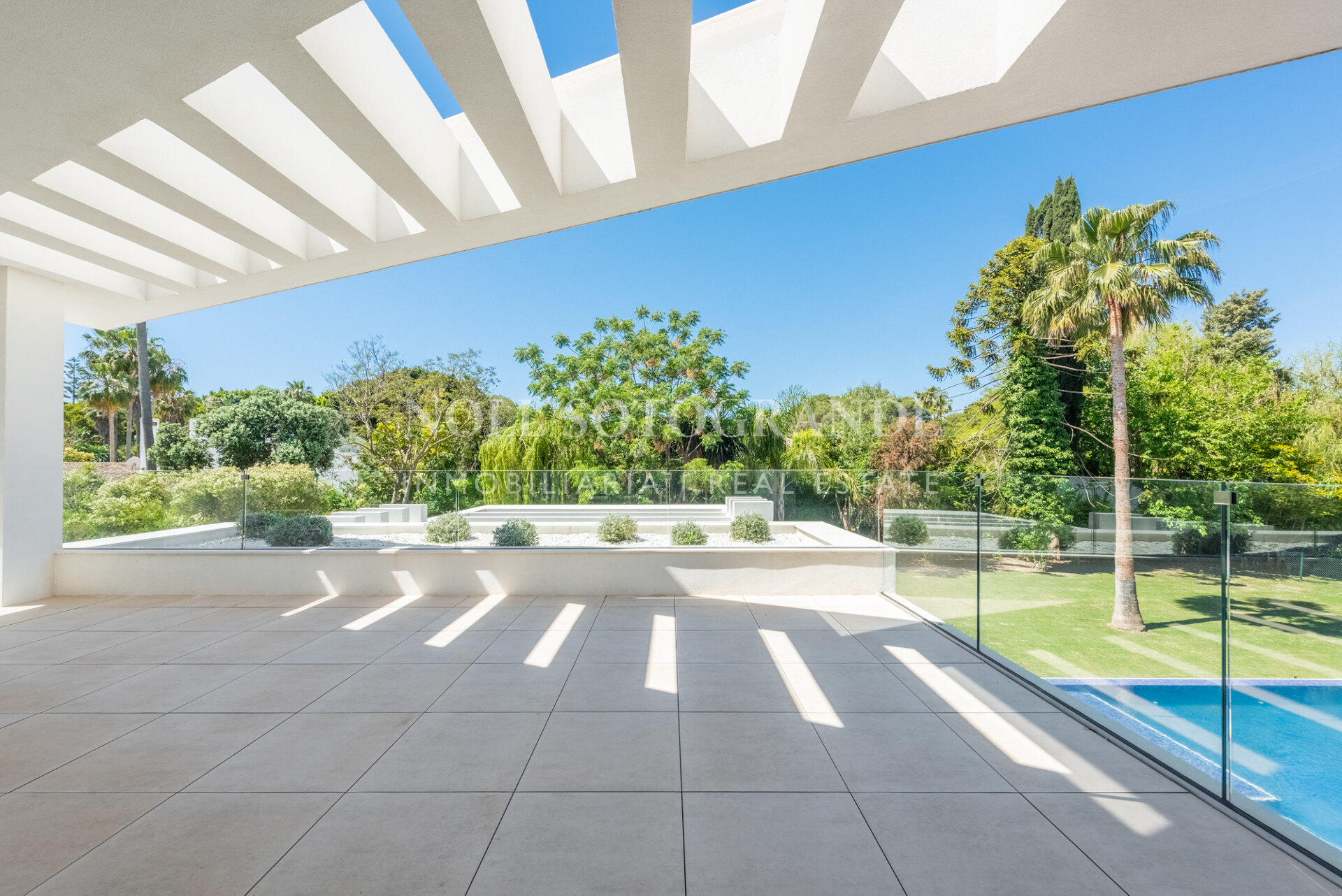 Villa Isabel - Luxuriöse zeitgenössische Villa in Kings & Queens, Sotogrande - 5 Schlafzimmer