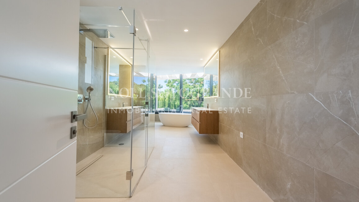 Villa Isabel - Luxuriöse zeitgenössische Villa in Kings & Queens, Sotogrande - 5 Schlafzimmer