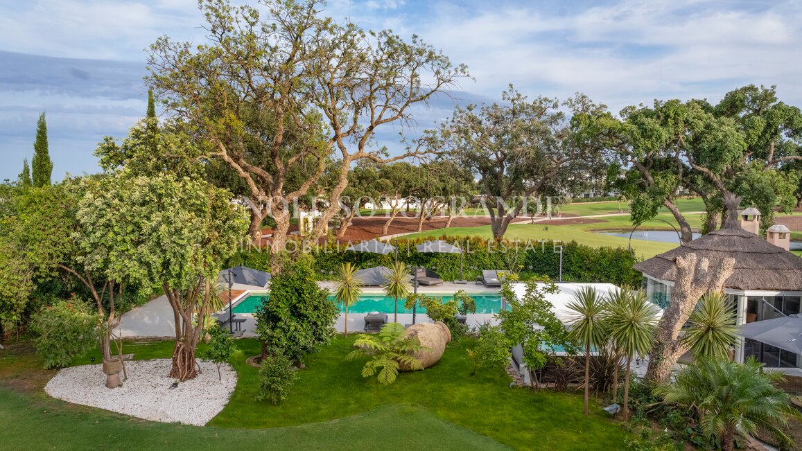 Zeitlose Immobilie für Kurzzeitvermietung in San Roque Club in erster Linie