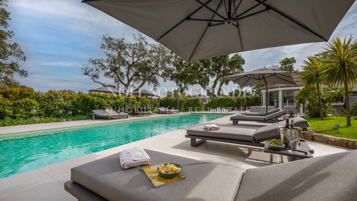 Zeitlose Immobilie für Kurzzeitvermietung in San Roque Club in erster Linie