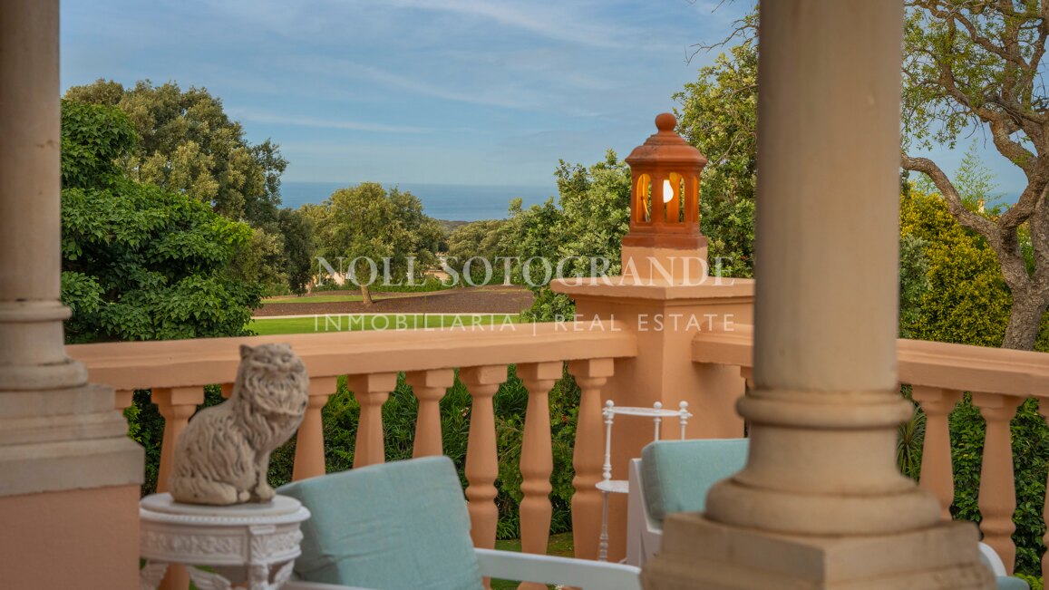 Zeitlose Immobilie für Kurzzeitvermietung in San Roque Club in erster Linie