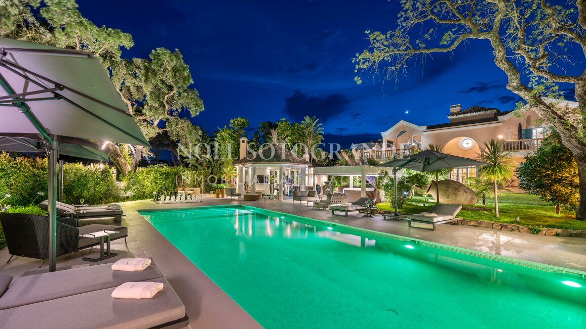 Zeitlose Immobilie für Kurzzeitvermietung in San Roque Club in erster Linie