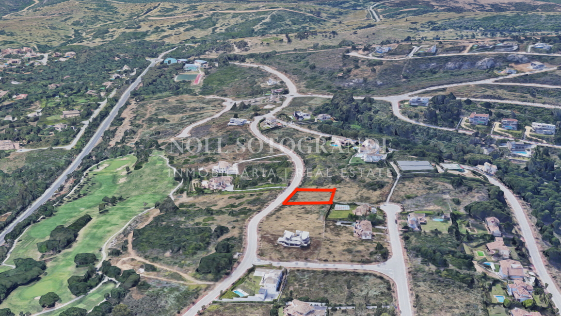 Grundstück in Südlage zum Verkauf in La Reserva de Sotogrande.